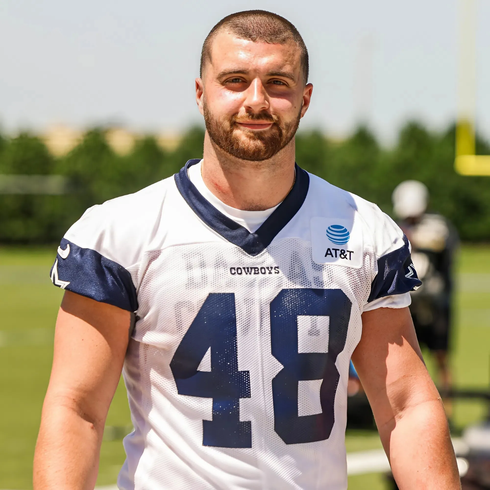 Cowboys' Pro Bowl Tight End Labeled 'Bounce-Back Candidate' in 2025