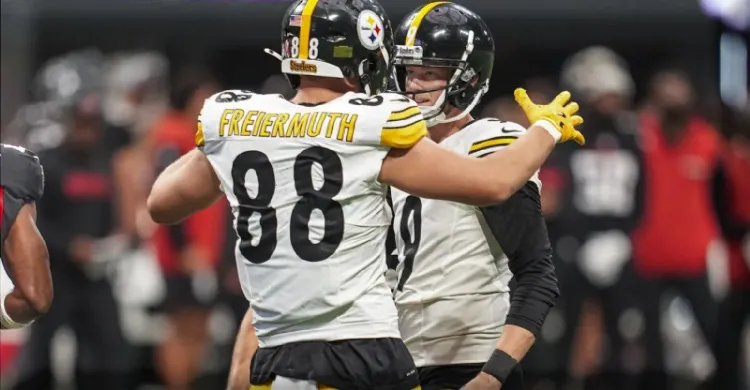 Eagles Should Target Steelers Tight End After Blockbuster Trade