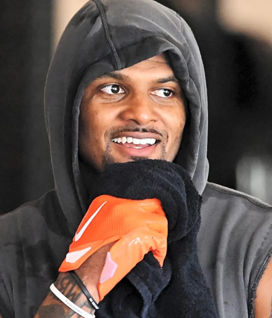 Deshaun Watson Embraces Alternative Role with Cleveland Browns Amidst Joe Flacco’s Skepticism