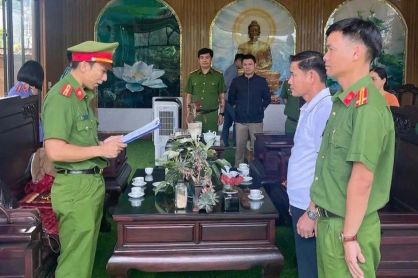 Công an tỉnh Gia Lai đã bắt tạm giam ông Lê Anh Tuấn, Chủ tịch kiêm Giám đốc Công ty TNHH MTV Cà phê Ia Châm.