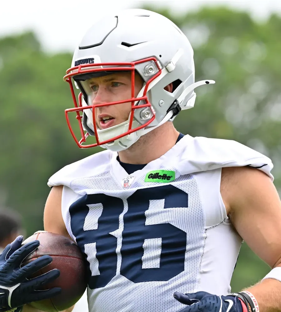 Patriots’ Rookie Star Efton Chism III Surging Under Ex‑Coach’s Elite Training