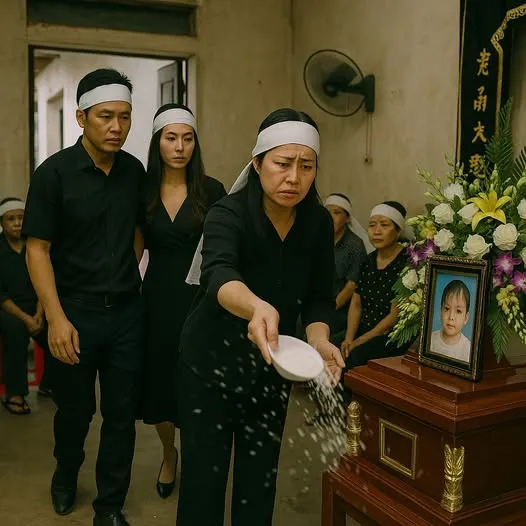 Chồng mải gọi video cho nhân tì-nh để con gái chơi 1 mình ở bể bơi ch /e-t đu- ối