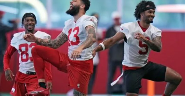 Did The Bucs Deny Tez Johnson Tom Brady’s Number?