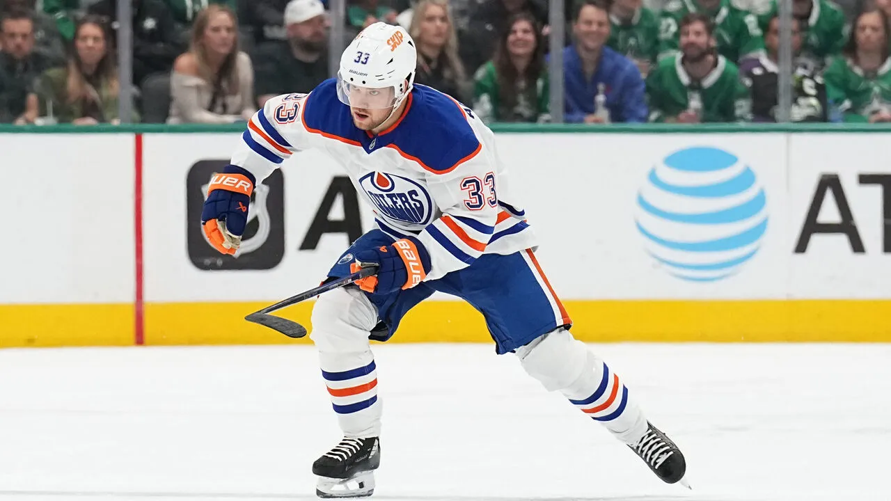 Bruins on Verge of Acquiring $8 Million Forward