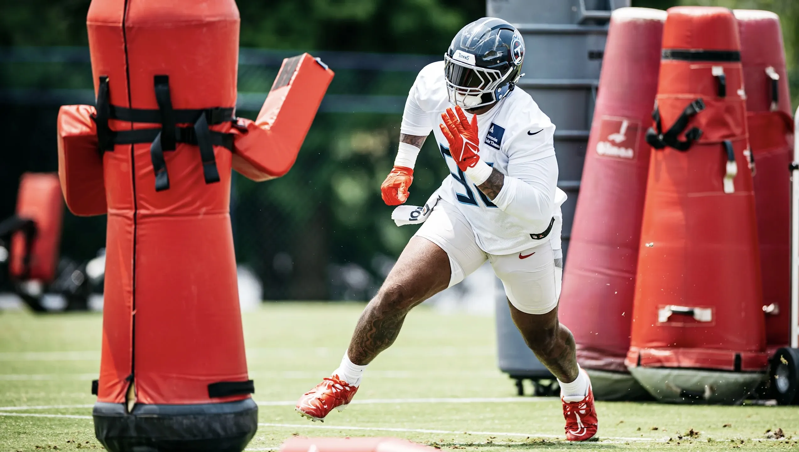 T’Vondre Sweat battles weight concerns as Titans’ defensive hopes hinge on his second-year leap