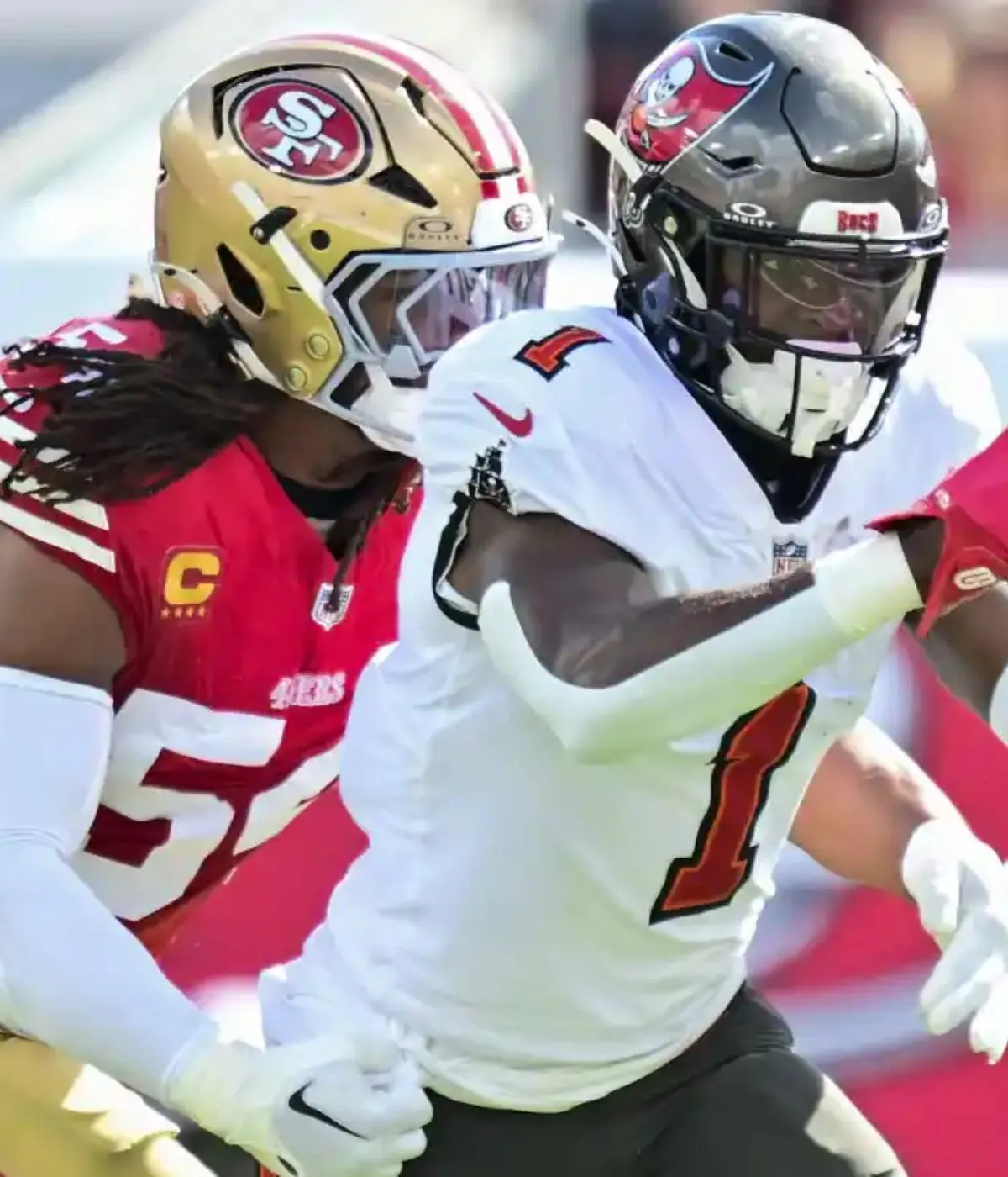 ‘Trade Bait’ 1,500 Yard Buccaneers RB Named NFL’s Top Backup