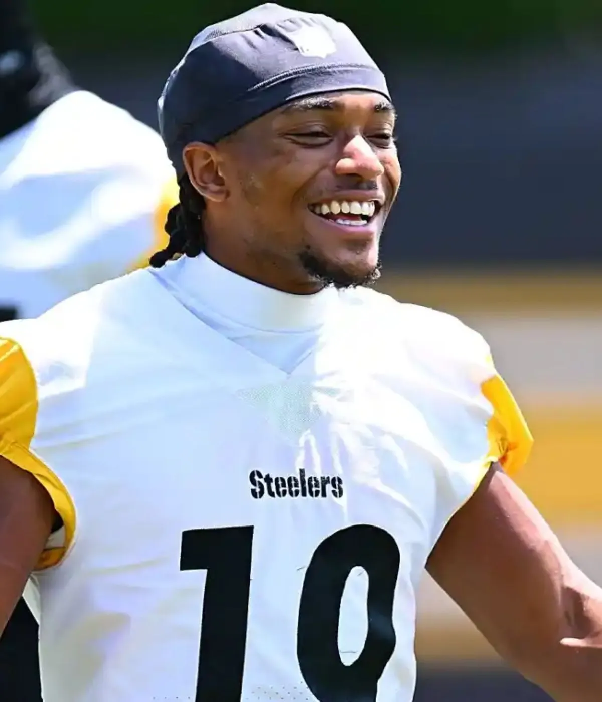 Speedy Playmaker Dubbed ‘Biggest Surprise’ of Steelers’ Offseason