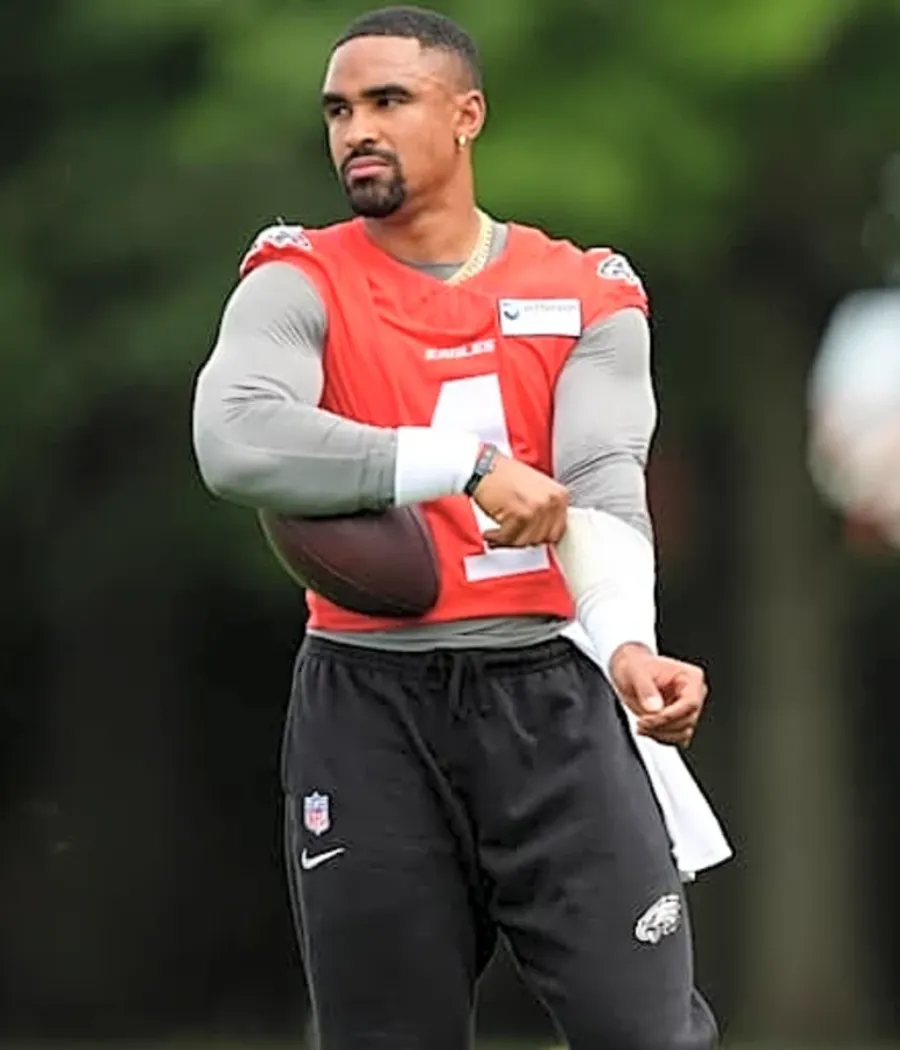 Jalen Hurts receives label that's flattering but not 100% accurate