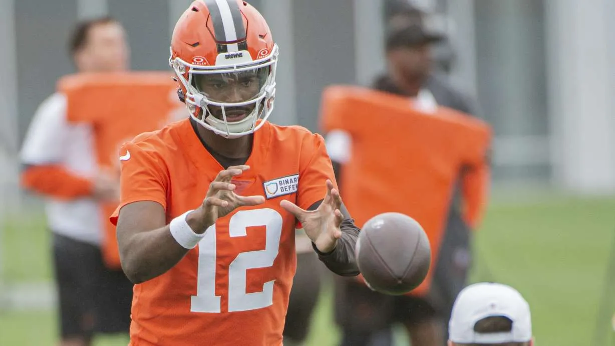 Browns Predicted to Add Super Bowl Winning QB to Replace Shedeur Sanders