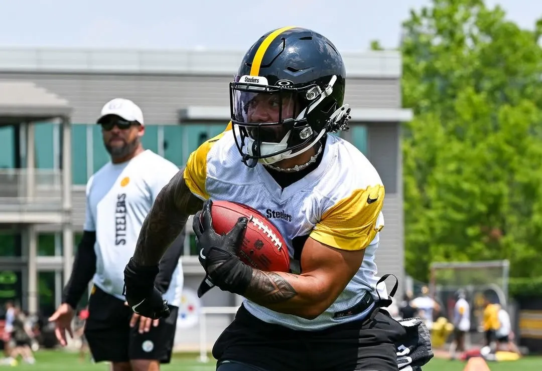 Outlet’s Fantasy Rankings Reflect Steelers’ Mixed Bag RB Rotation