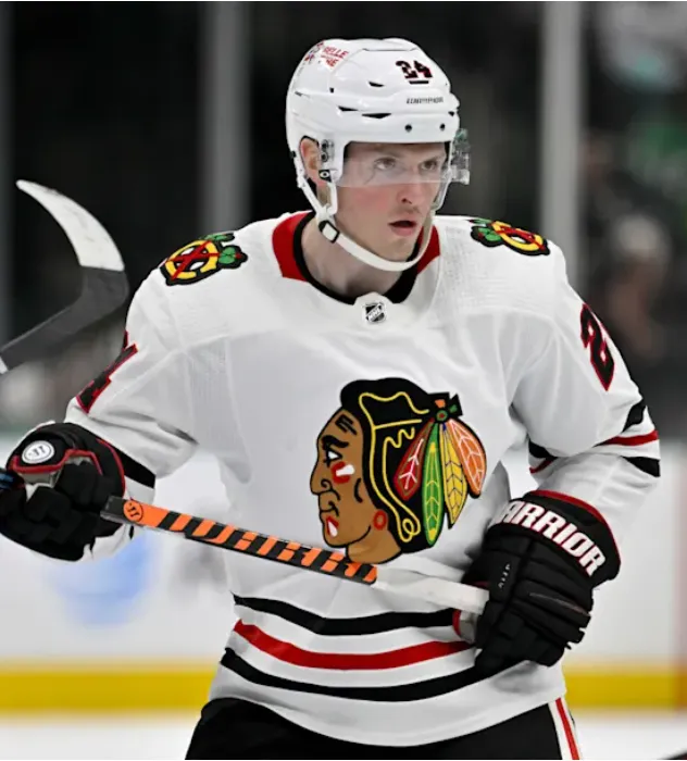 Blackhawks GM's obsession with Sam Lafferty is underwhelming and unnecessary