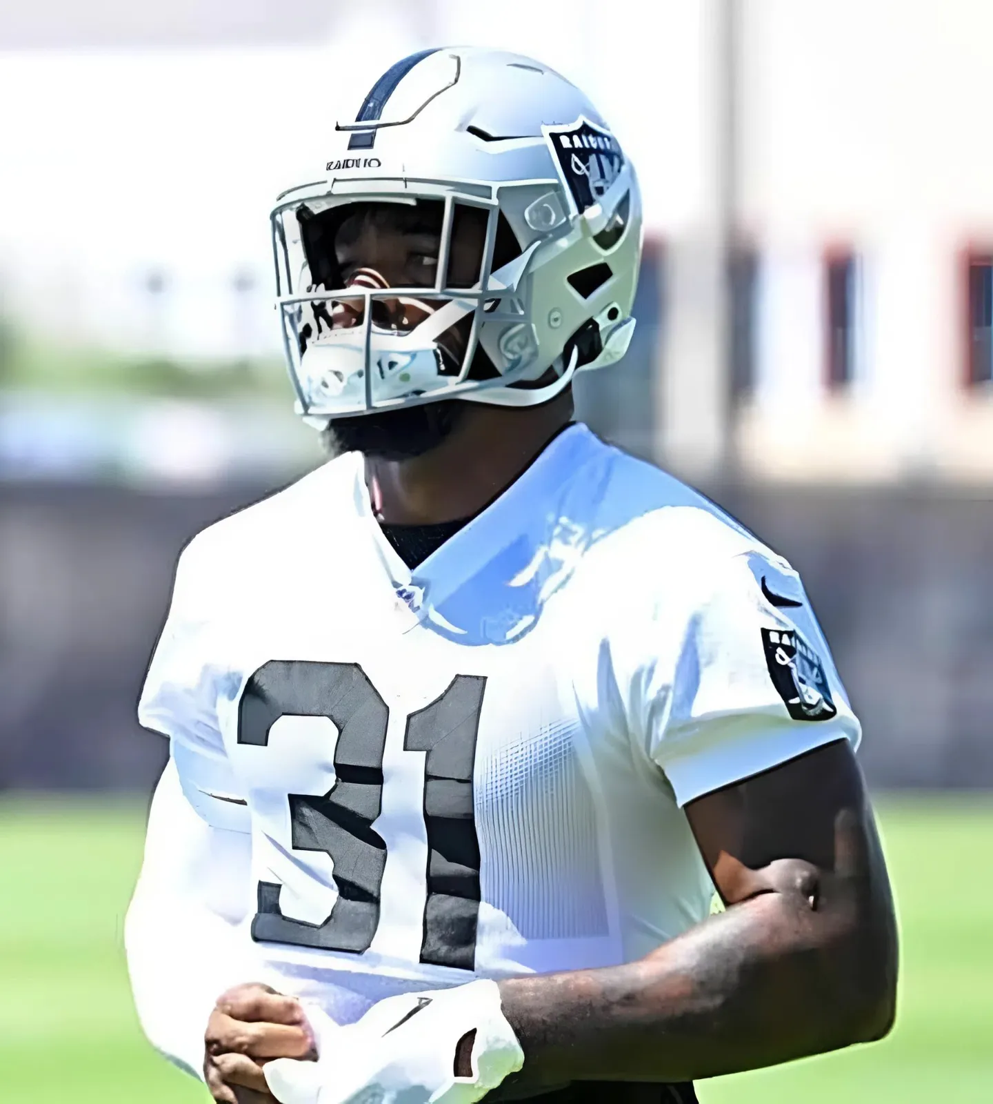 Raiders' Raheem Mostert Slams Former Team on Recent Trade