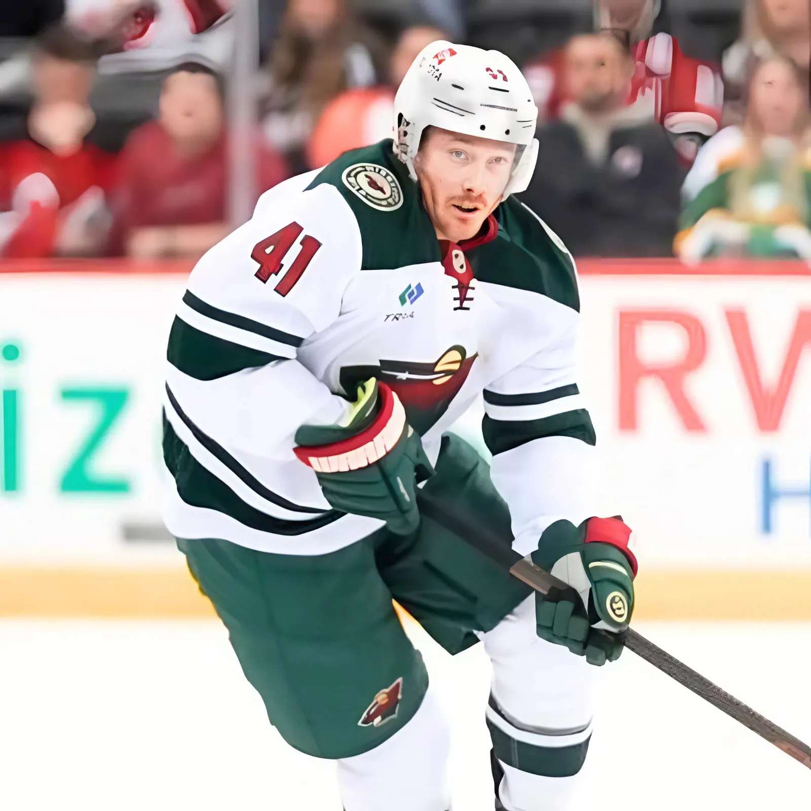 Veteran winger to return for 14th NHL season, lands contract with Jets