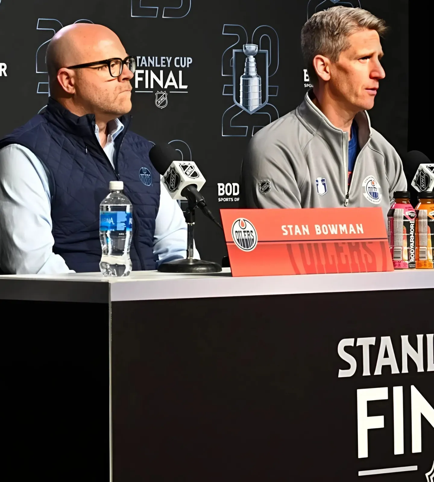 Stan Bowman’s slow play approach to the Oilers Free Agency seems wise