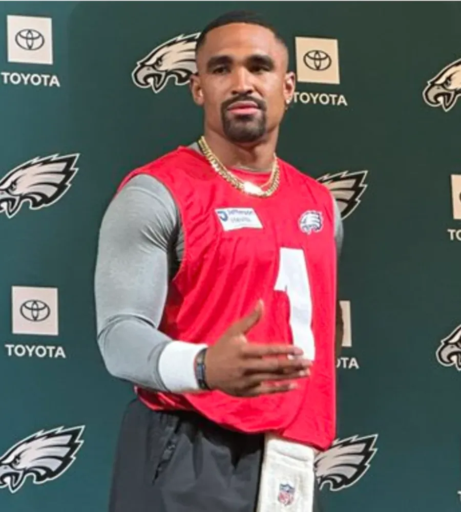 Unshakeable Jalen Hurts Commands Eagles’ 2025 Camp: Hall‑of‑Fame QB Inspires Young Guns