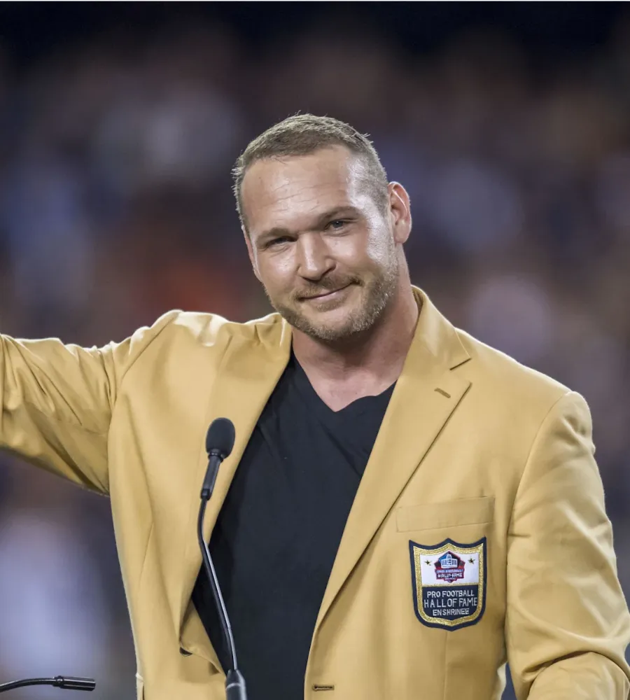 Bears legend Brian Urlacher snubbed from ESPN's best draft picks list