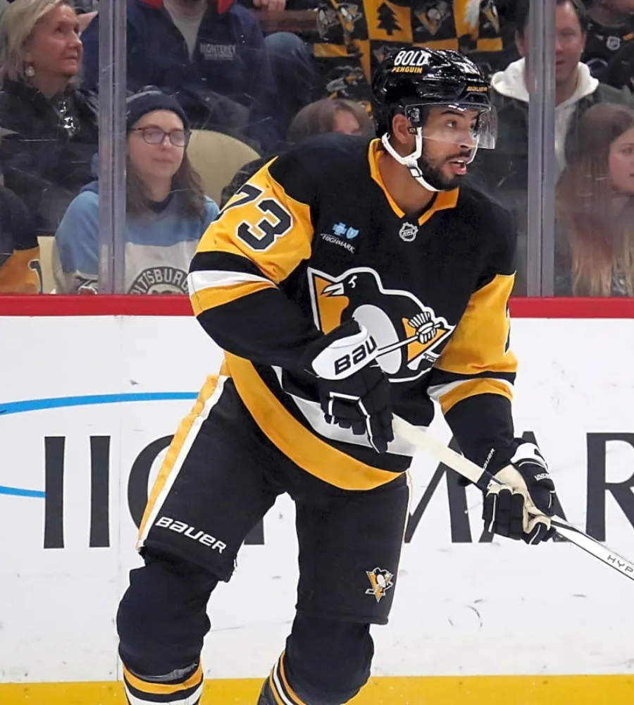 Canucks sign former first-round pick to a one-year deal
