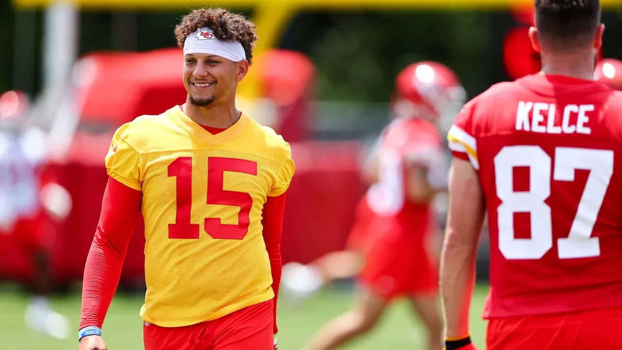 Patrick Mahomes Makes Off-Field Move With Chiefs Star