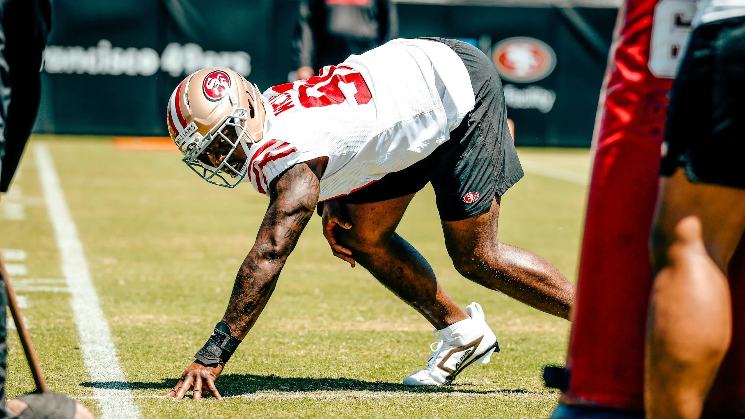 New San Francisco 49ers Acquisition Turns Heads With Comments on First-Round Pick