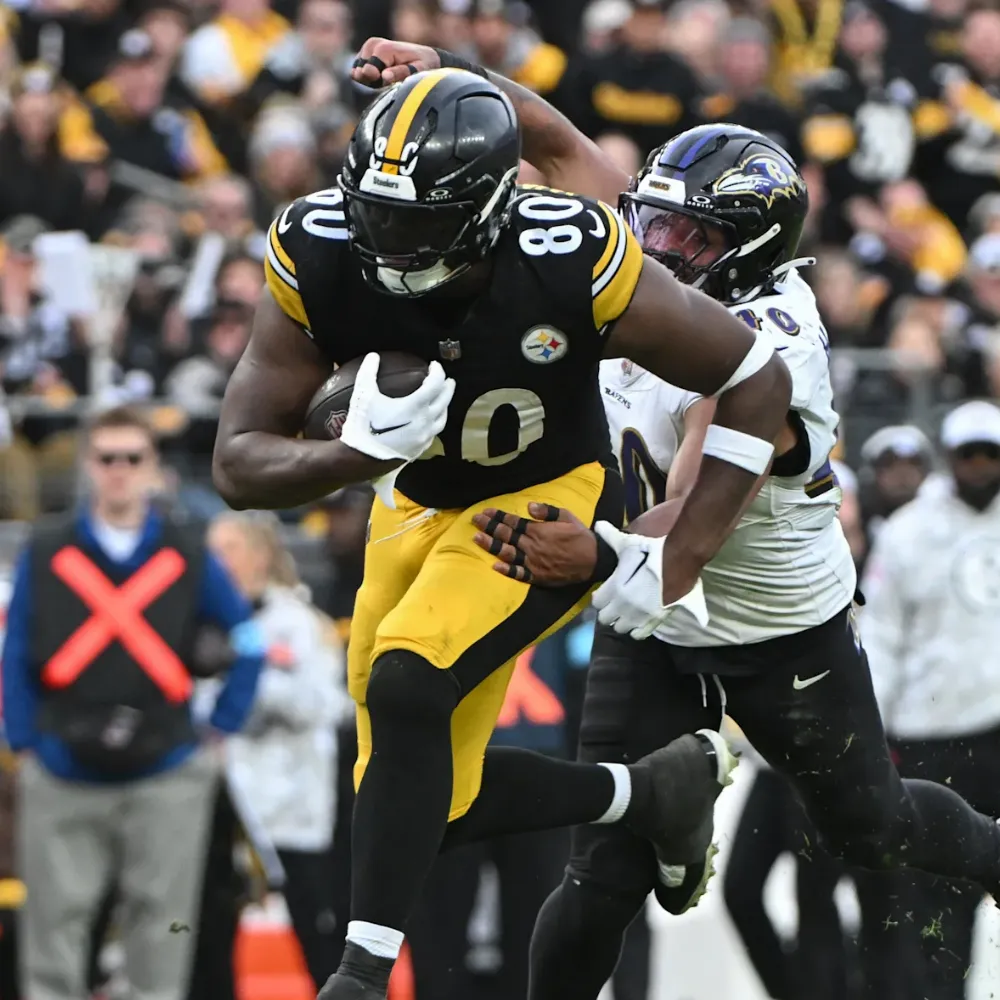 Trade proposal would send 6-foot-7 ‘behemoth’ tight end to Eagles from AFC North rival – after he sparked infamous brawl with Darius Slay and was quietly replaced in Pittsburgh - suong