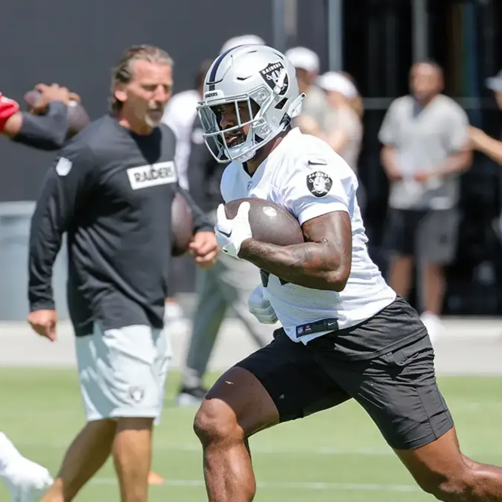 ‘Be a Pro Bowler on the Dolphins, get treated like trash’ – Raiders star Raheem Mostert takes savage swipe at former team after shocking Jalen Ramsey trade sends NFL fans into meltdown - suong