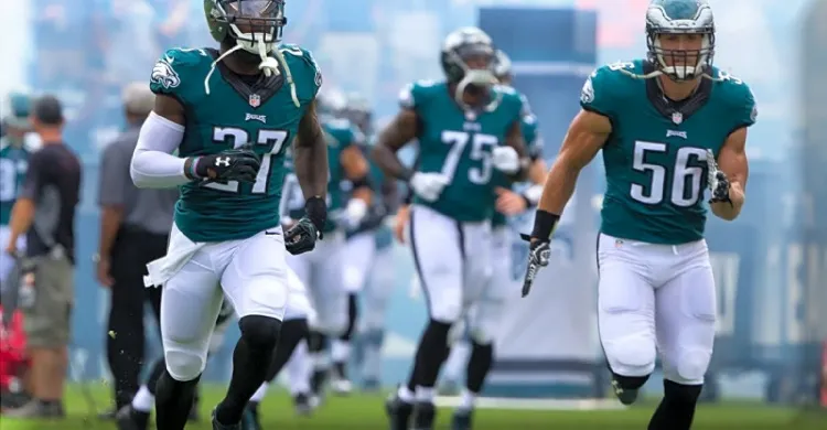 Eagles Super Bowl Champion, 38, Diagnosed With Cancer