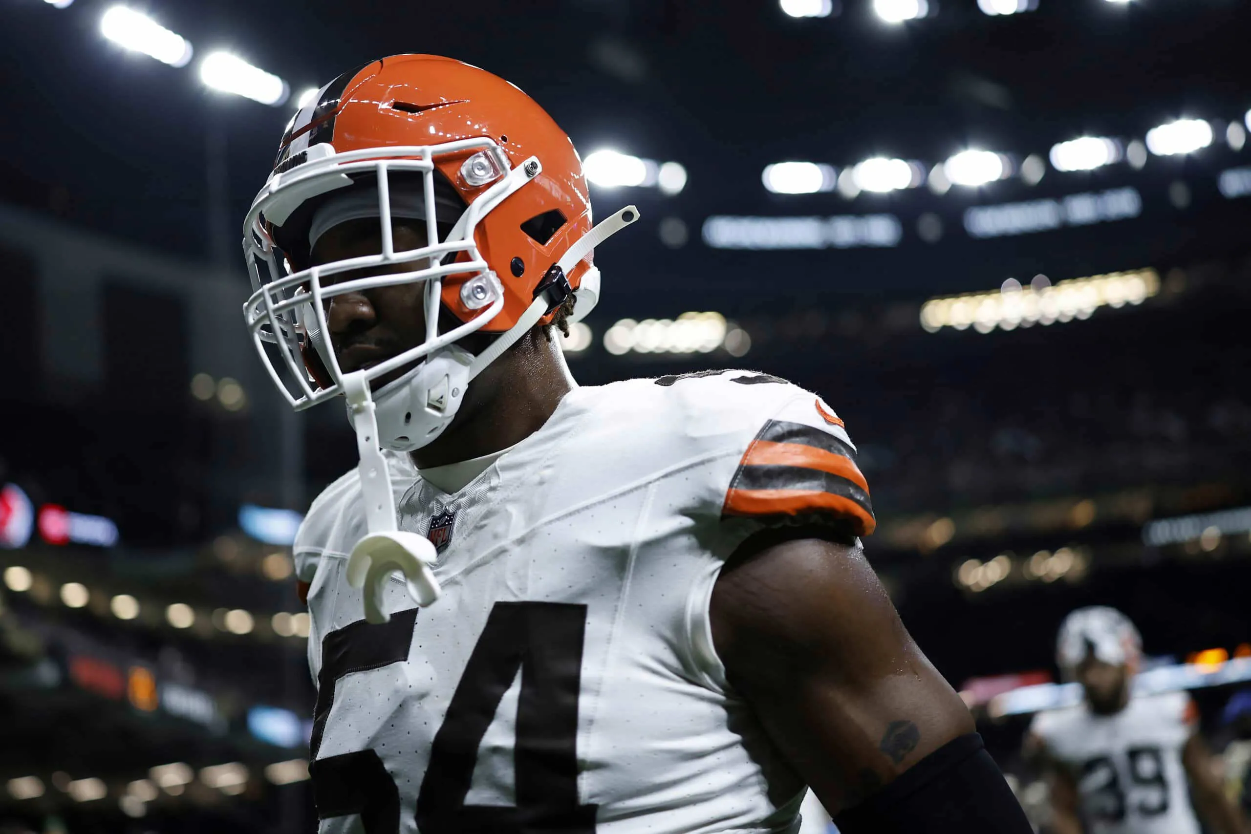 Hanford Dixon challenges Cleveland Browns’ decision to release Ogbo Okoronkwo—fans left questioning management