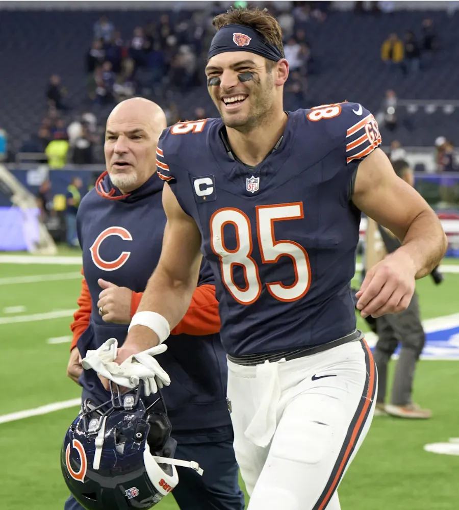 Cold Shoulder Shock: Cole Kmet SLAMMED with No All‑NFC North Vote Despite Stellar 85% Catch Rate