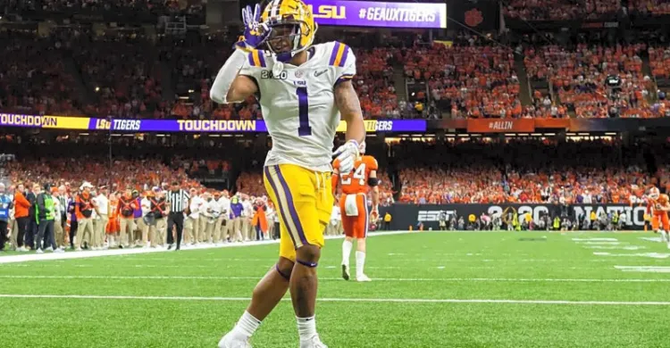 Way-too-early 2026 NFL Mock Draft has Bengals selecting younger brother of player whom Ja'Marr Chase dominated in college