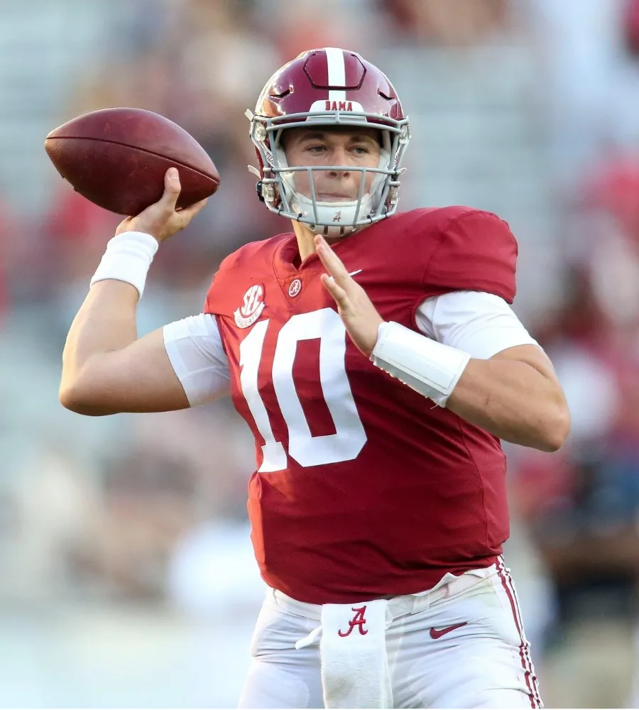 49ers Coach Makes Bold Statement on Mac Jones: ‘Capable of Being a Starter’