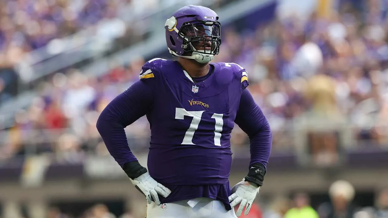 Vikings Get Ominous Forecast on Former 1st-Round Pick Before Training Camp