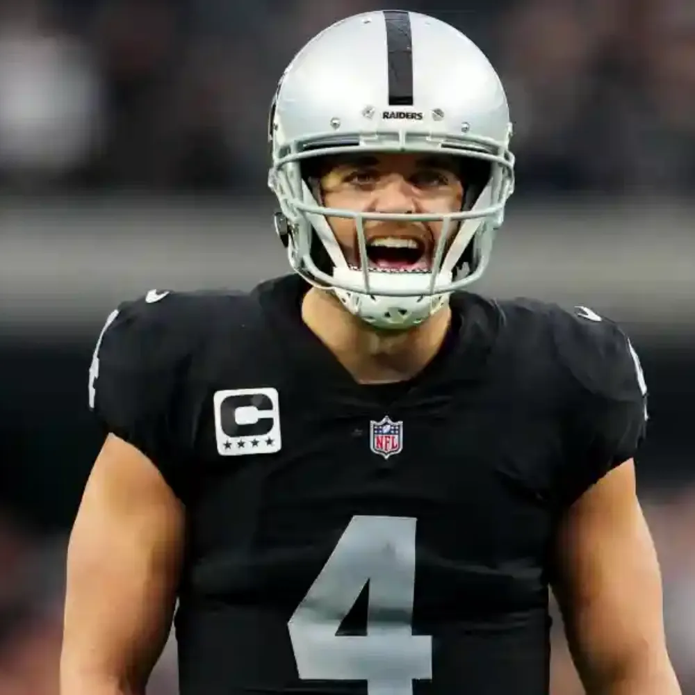 ‘Every moment I loved was in silver and black’ – Ex-Raiders star Derek Carr snubs Saints entirely as he drops emotional top 5 career memories video, sending Oakland and Las Vegas fans into nostalgic frenzy - suong