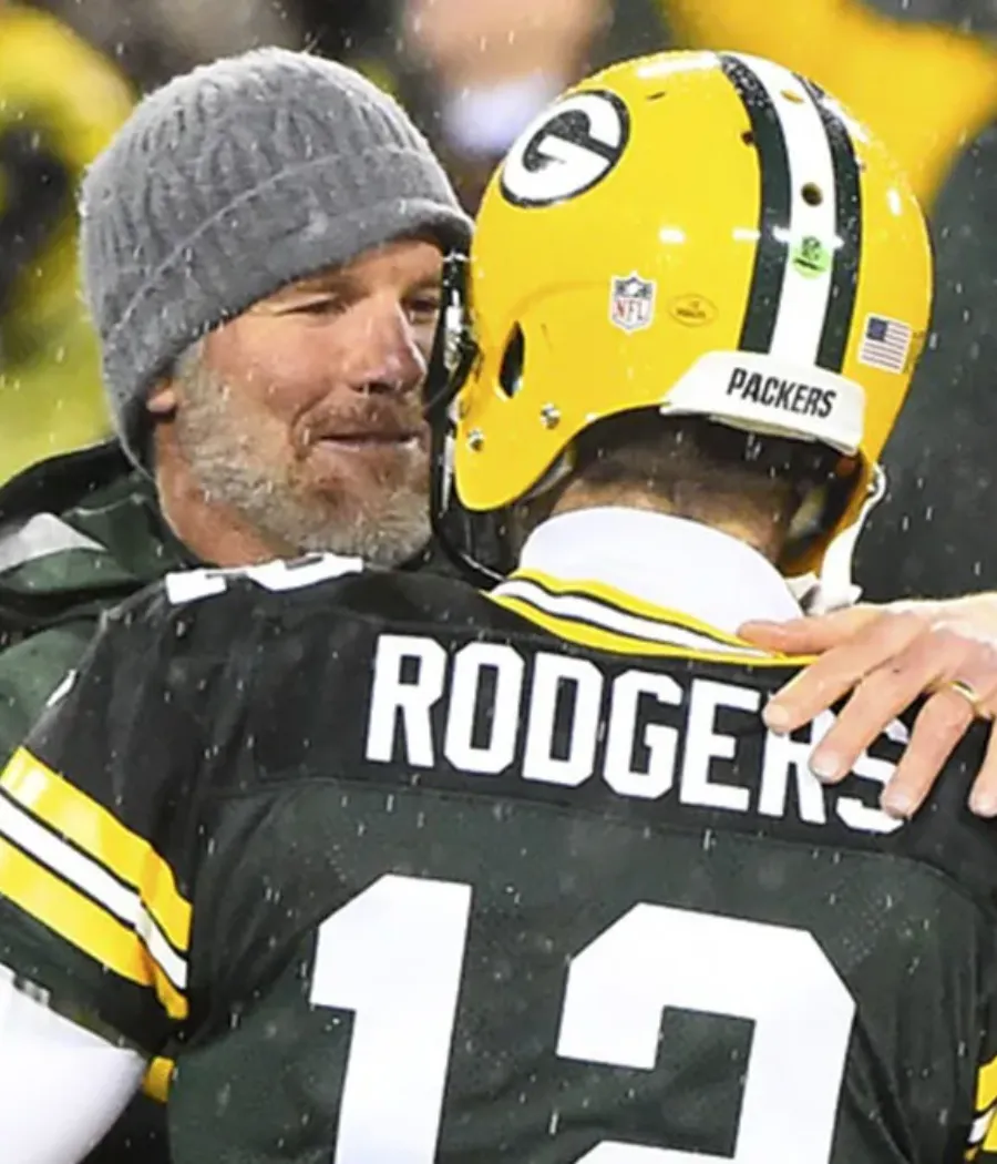 The Office star reveals bonkers Brett Favre coincidence when meeting Aaron Rodgers