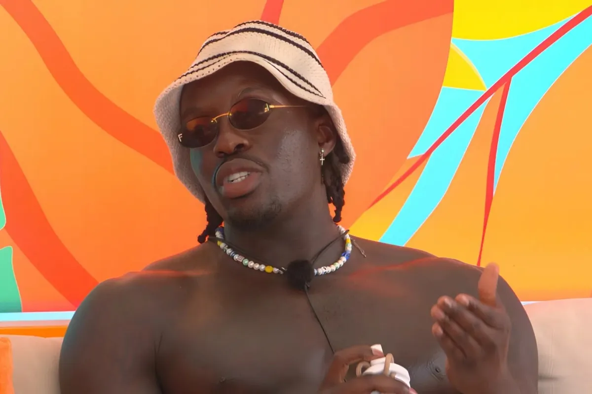 Watch as Dejon storms off in fiery row with Billykiss as he makes cruel jibe... ngocc