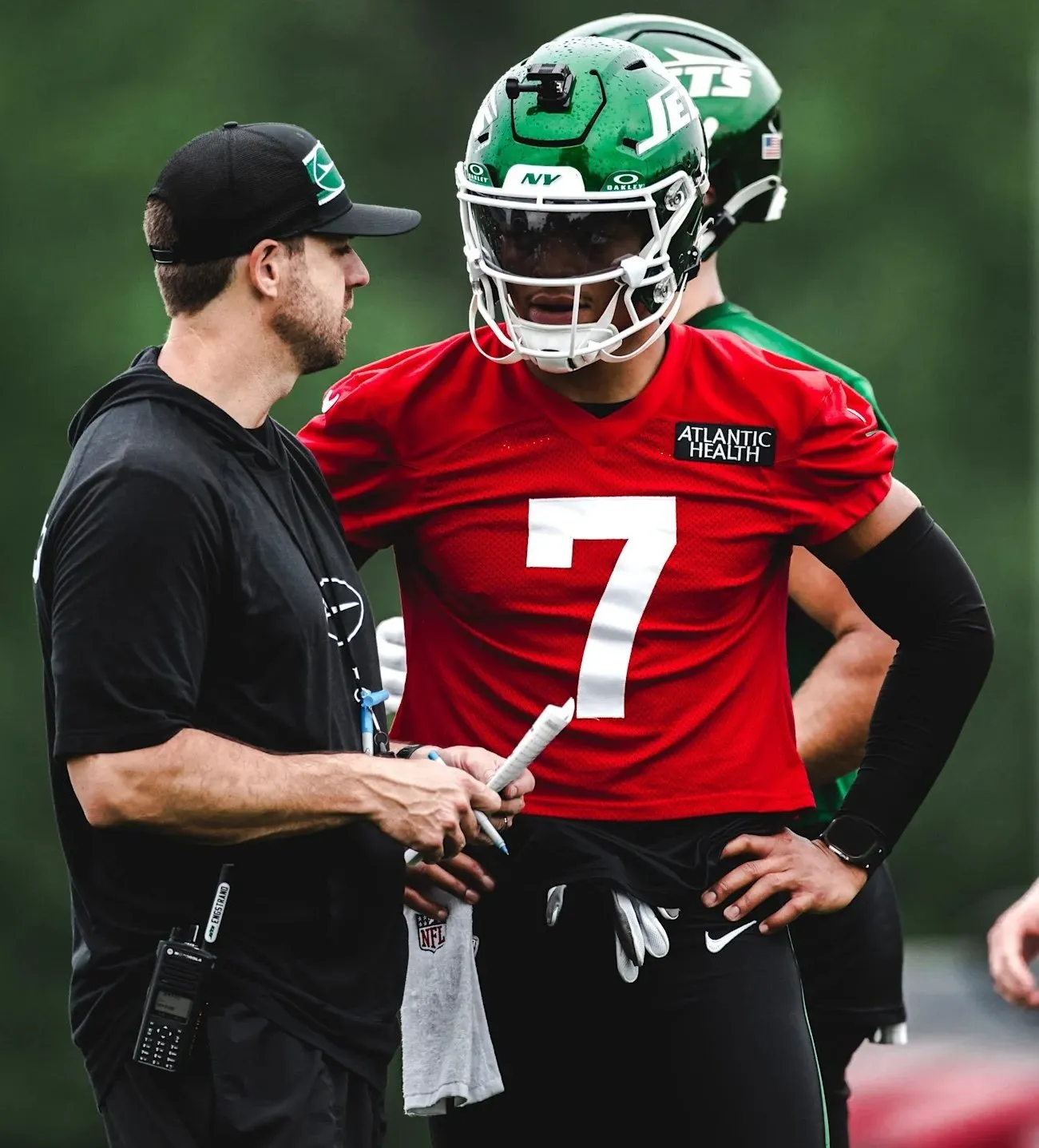 Jets Get Concerning News on QB Justin Fields