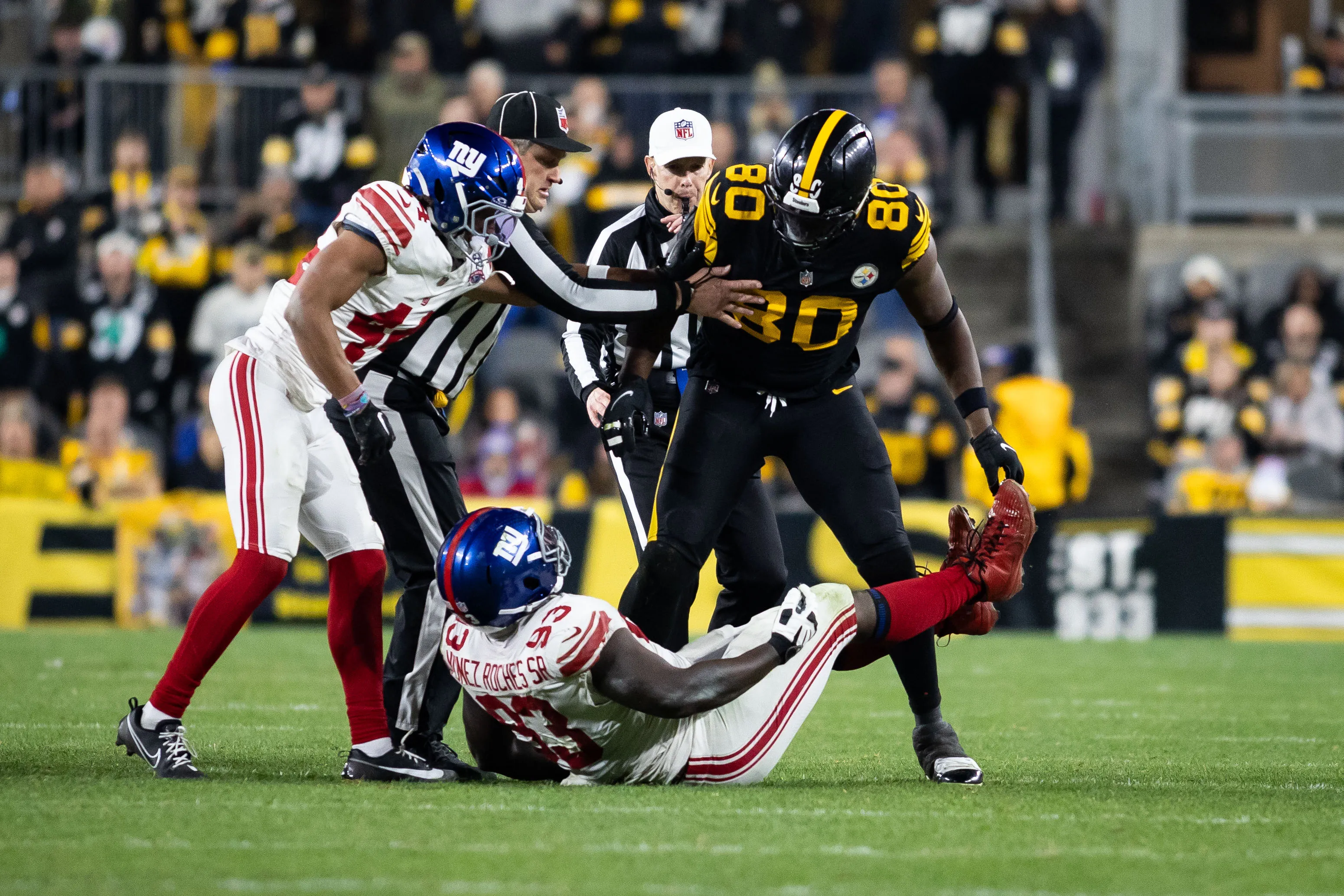 Steelers Have 3 Offensive Weapons Ready To Explode With Aaron Rodgers In 2025