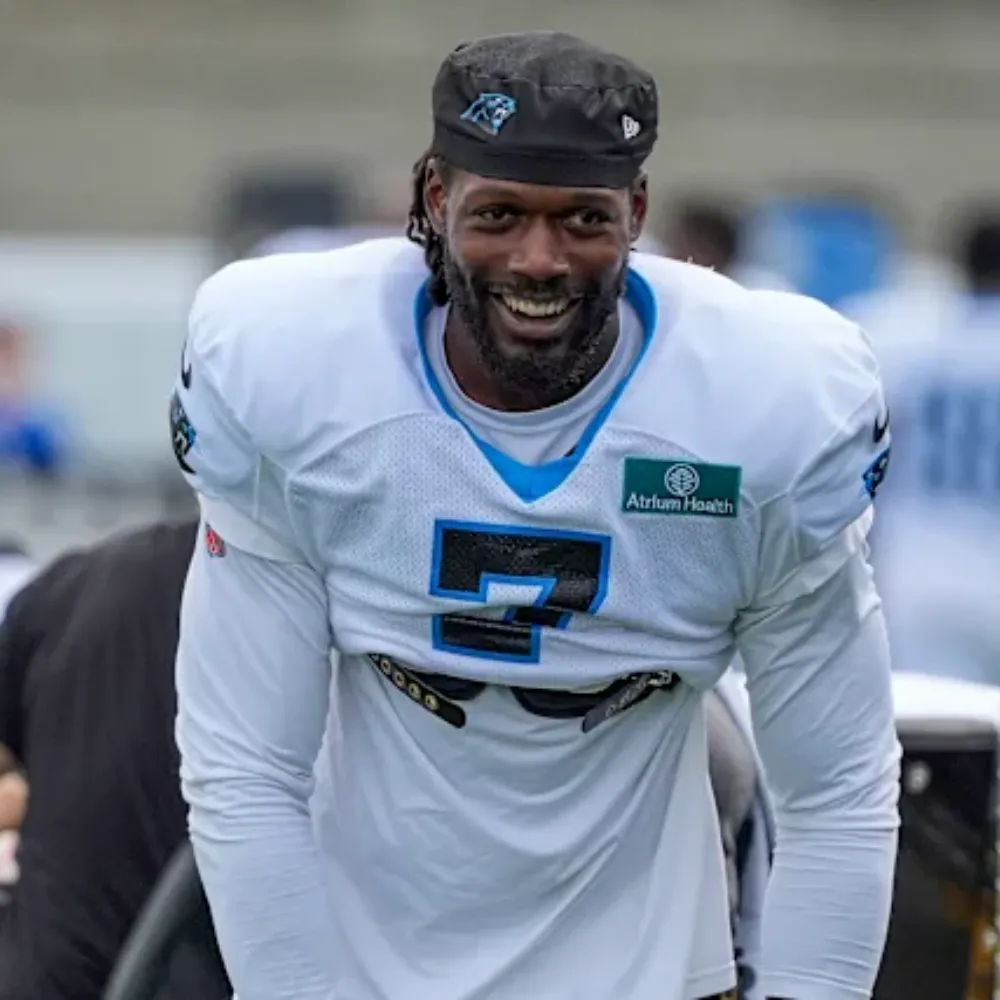 Free agent twist could land Eagles $95 million former No 1 pick Jadeveon Clowney – as team scrambles to replace Josh Sweat and rebuild crumbling Super Bowl-winning defense - suong