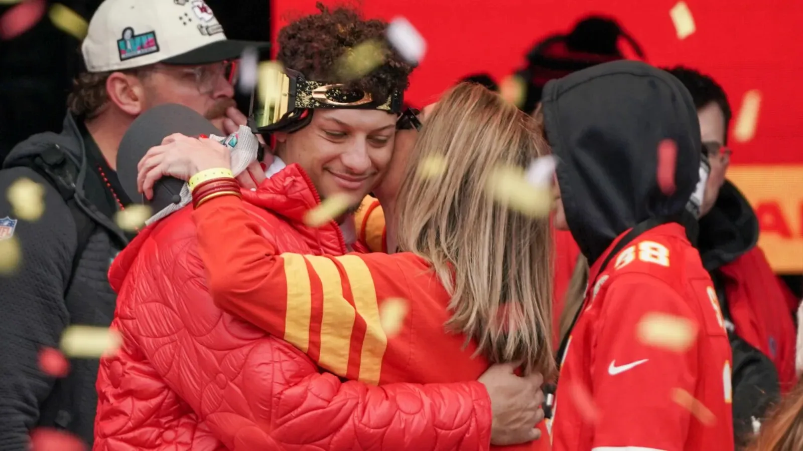 Patrick Mahomes Shares Heartfelt Message From Mom Randi Mahomes on Friday