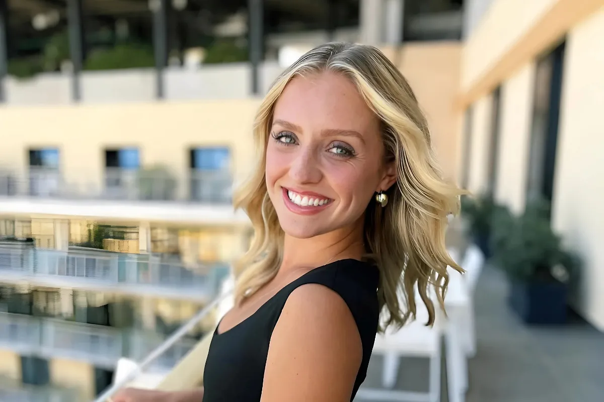 Bachelor’s Daisy Kent Claps Back at Trolls Over Her “Vocal Fry” Voice tram