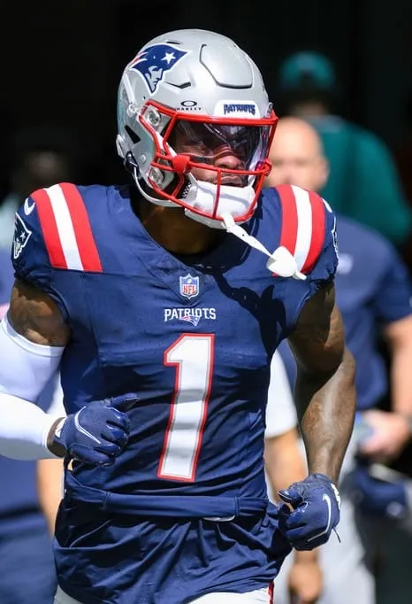 Patriots Tabbed to Pursue $54 Million Edge Rusher Reunion After Awkward Split