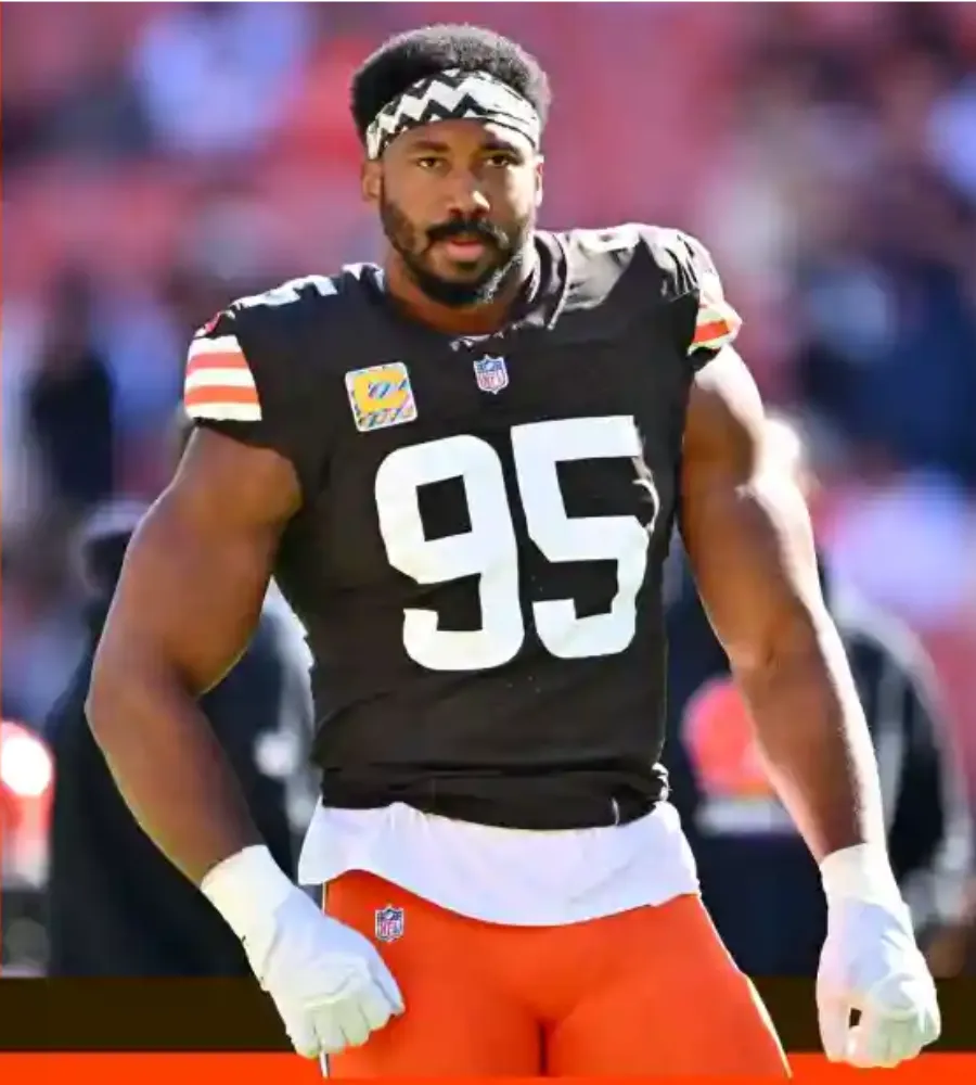 Browns Star Myles Garrett Makes Feelings Clear on QB Preference