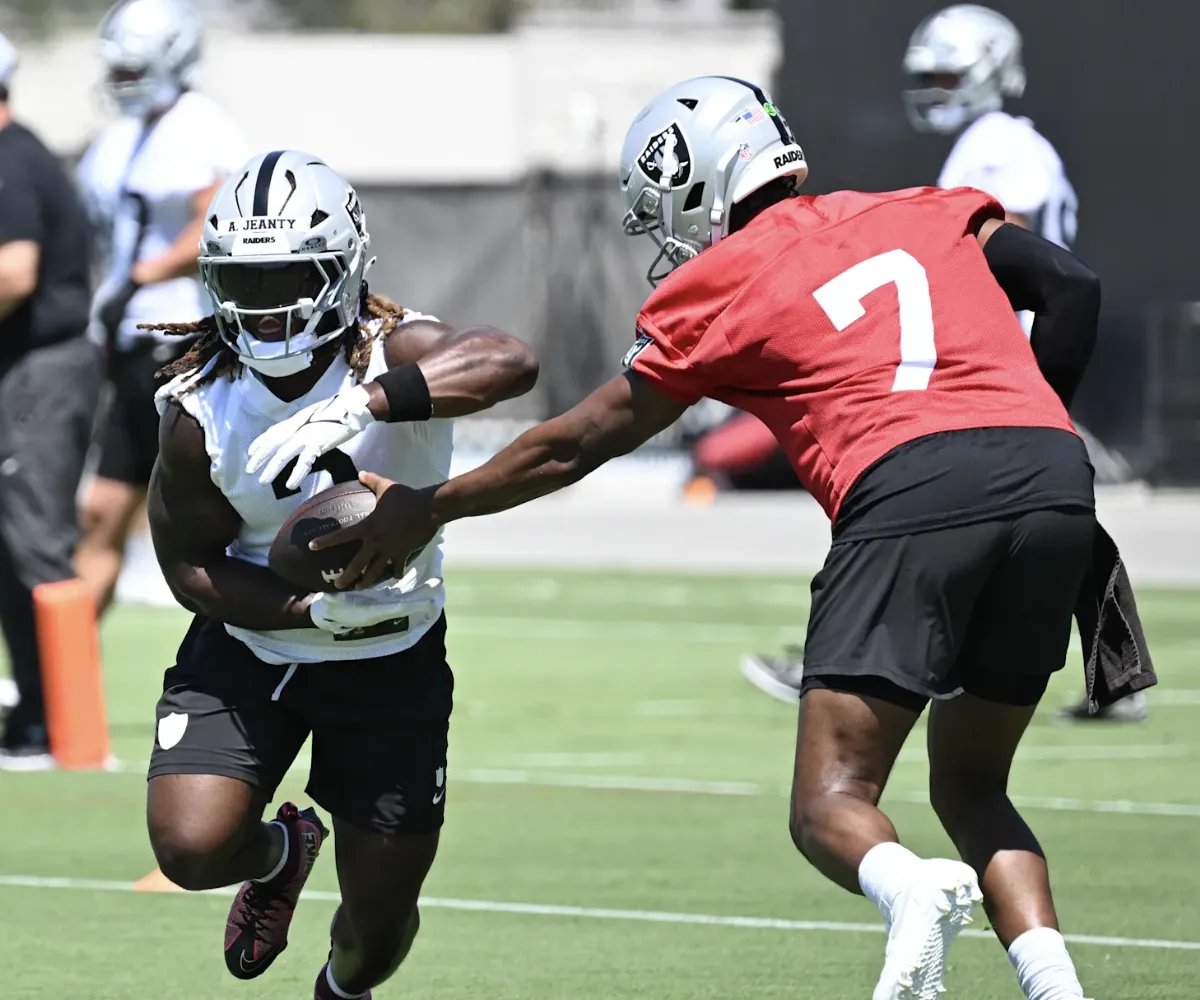 ‘Don’t sleep on the Raiders’ – NFL analyst warns league to brace for a reinvented Las Vegas team as Pete Carroll, Chip Kelly and Geno Smith lead an all-new era with tight end firepower and ruthless intent - suong
