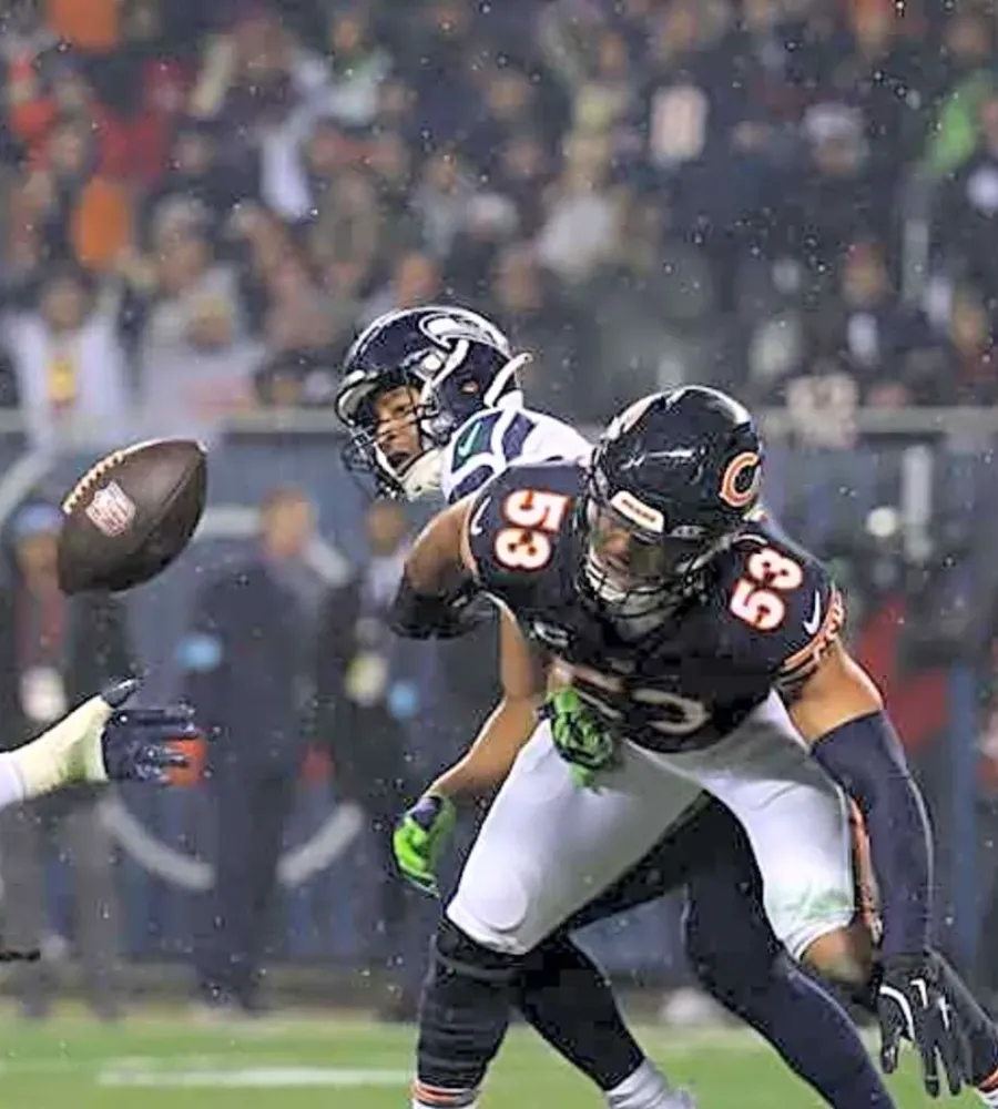 Bears' linebacker room falls 11 spots in PFF's 2025 unit rankings