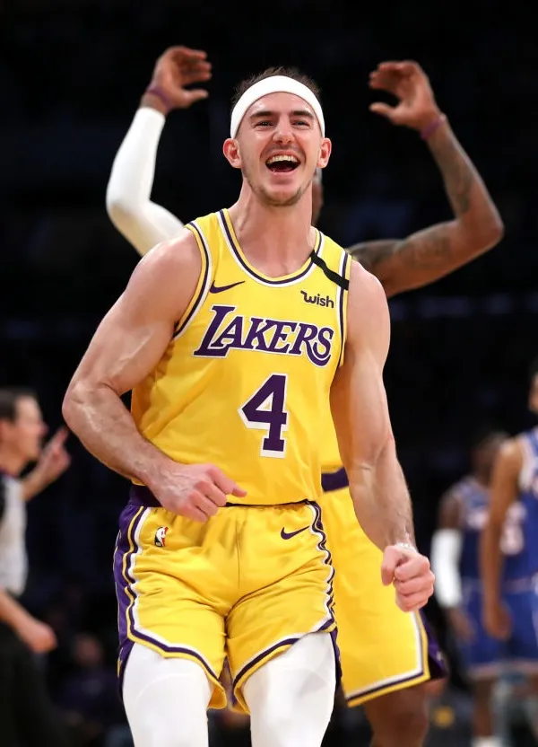 Los Angeles Lakers Announce Signing Grizzlies' Three-Point Specialist