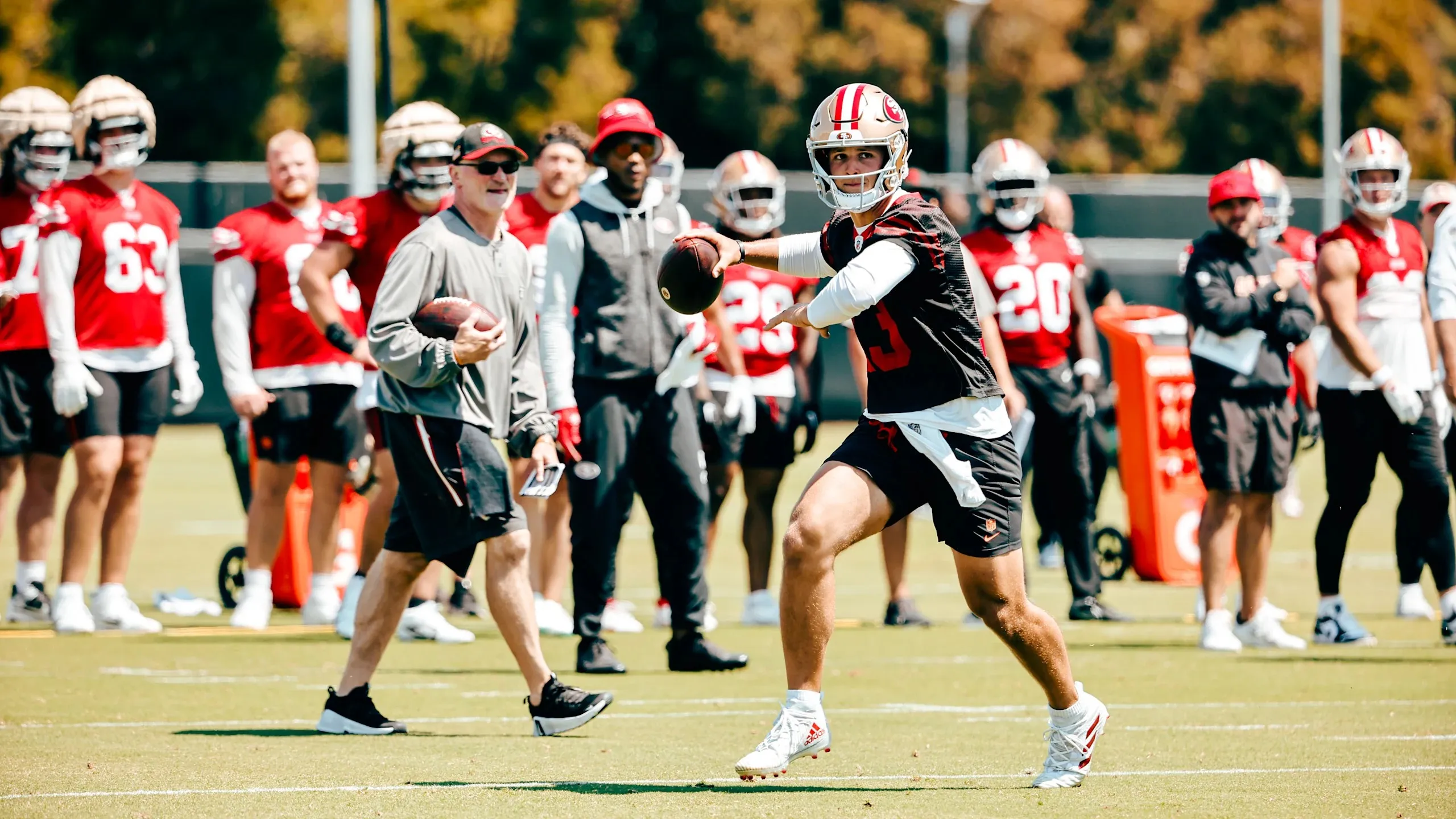 NFL Insider Drops Bold 49ers Prediction for 2025