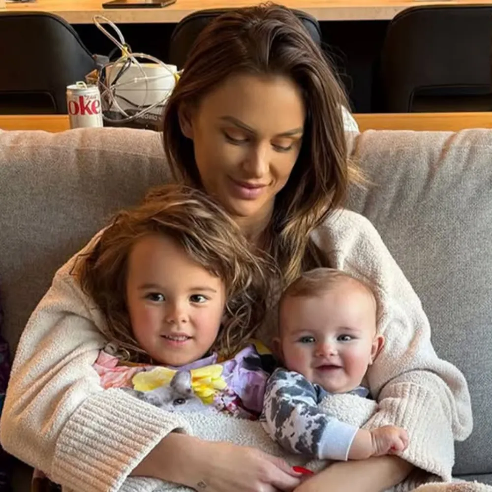 #PumpRules Lala Kent expecting baby #3!? Fans think she just let it slip 😳💥 - suong