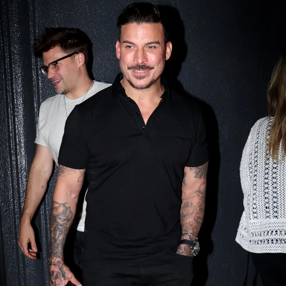 The Valley’s Jax Taylor breaks silence on chaotic rehab timeline, claims Tom Schwartz gave him Xanax and beer during panic attack, and reveals behind-the-scenes custody battle with Brittany Cartwright - suong