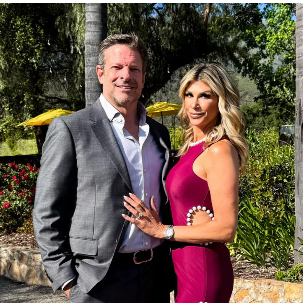 #JustIn Alexis Bellino officially speaks out on her SPLIT from John Janssen 💔 and it sounds Final - suong