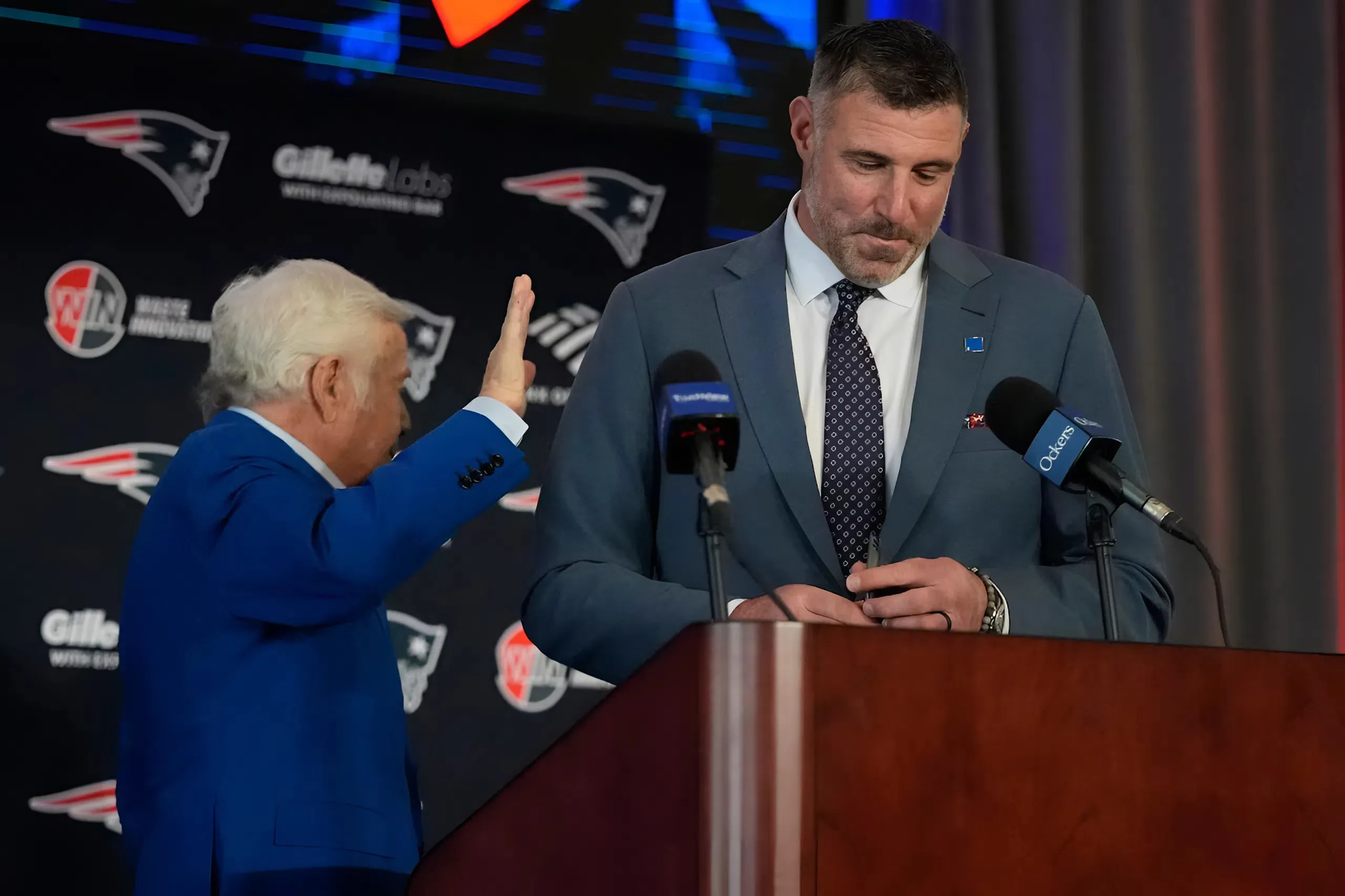 Patriots Tabbed to Pursue $54 Million Edge Rusher Reunion After Awkward Split