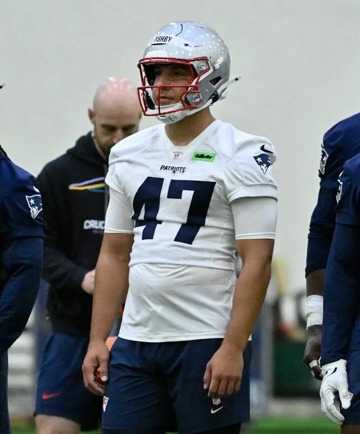 PATRIOTS SEIZE SPECIAL-TEAMS EDGE: Draft Veteran-Grade Long Snapper Julian Ashby to Lock Down 3rd Phase!